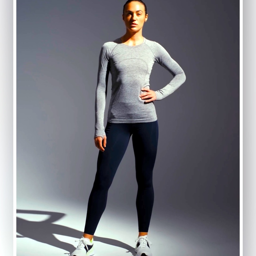 Lululemon Run Swiftly Top - Size 14 - Light Gray - EUC!